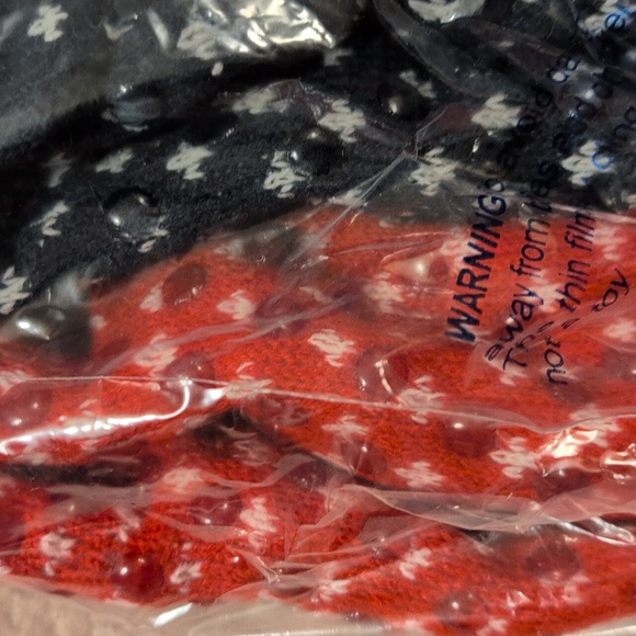 2 pairs of Blue and Red Fluffy Reindeer Sherpa Socks with Grips NEW - Picture 5 of 6